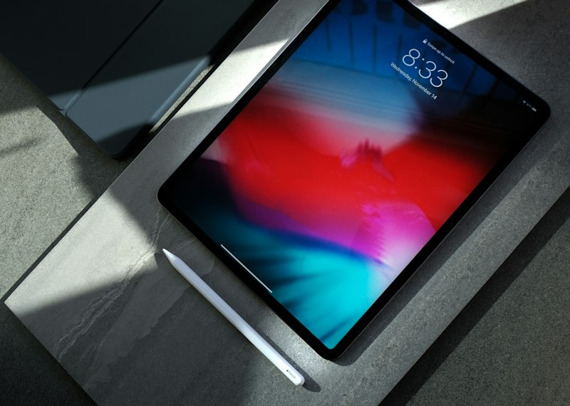 CoFlow Thunderbolt 4 Çoklu Port Alüminyum Hub (8 in 1) (Uzay Grisi, 128 GB Depolama)