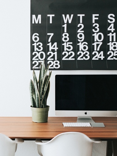 Calendar — Ahşap Blok Masa Takvimi